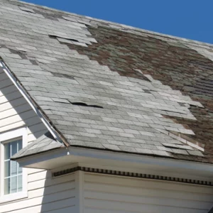 Roof that is in need of repairs